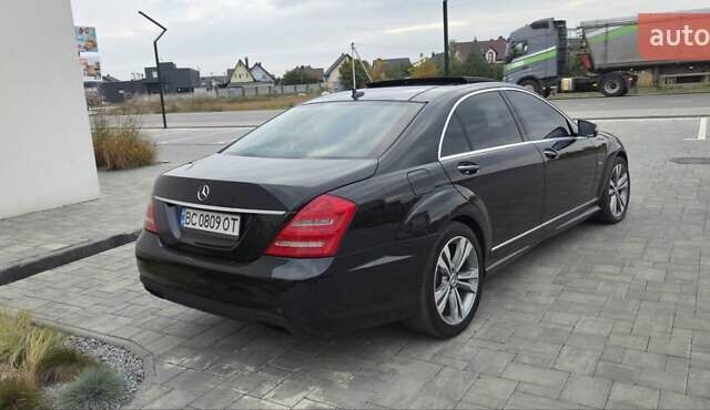 Чорний Мерседес С Клас, об'ємом двигуна 3 л та пробігом 315 тис. км за 18900 $, фото 12 на Automoto.ua