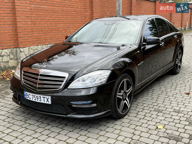 Черный Мерседес С Класс, объемом двигателя 4.66 л и пробегом 180 тыс. км за 15250 $, фото 5 на Automoto.ua