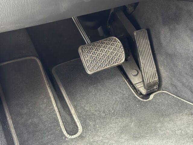 Черный Мерседес С Класс, объемом двигателя 4.7 л и пробегом 158 тыс. км за 12500 $, фото 21 на Automoto.ua