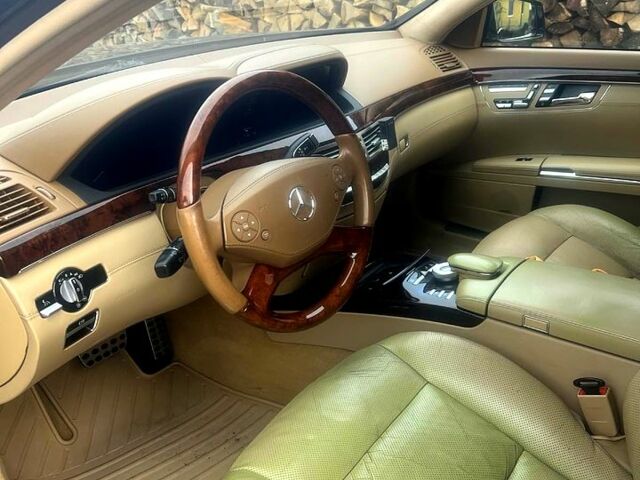 Чорний Мерседес С Клас, об'ємом двигуна 4.7 л та пробігом 200 тис. км за 9500 $, фото 4 на Automoto.ua