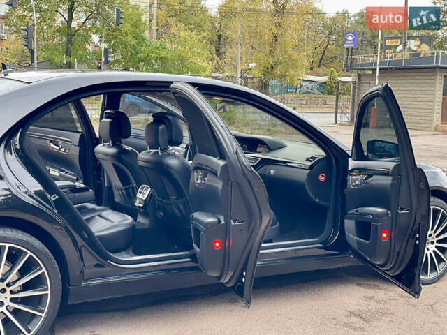 Мерседес С Клас 2011 у Києві на Automoto.ua Чорний Мерседес С Клас, об'ємом двигуна 4.66 л та пробігом 290 тис. км за 11995 $, фото 25 на Automoto.ua