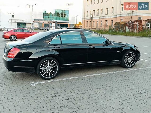 Черный Мерседес С Класс, объемом двигателя 4.7 л и пробегом 288 тыс. км за 12800 $, фото 19 на Automoto.ua