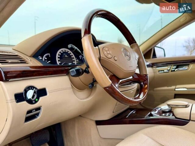 Черный Мерседес С Класс, объемом двигателя 4.7 л и пробегом 201 тыс. км за 12900 $, фото 48 на Automoto.ua
