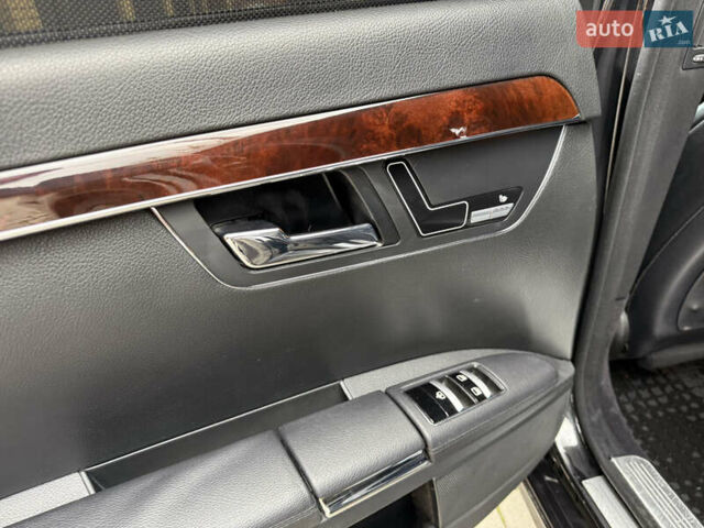 Черный Мерседес С Класс, объемом двигателя 4.66 л и пробегом 180 тыс. км за 15250 $, фото 12 на Automoto.ua