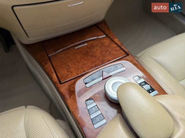 Чорний Мерседес С Клас, об'ємом двигуна 3 л та пробігом 337 тис. км за 19900 $, фото 49 на Automoto.ua