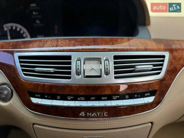 Черный Мерседес С Класс, объемом двигателя 4.66 л и пробегом 240 тыс. км за 13700 $, фото 41 на Automoto.ua