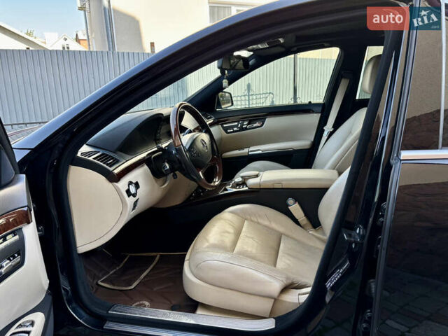 Черный Мерседес С Класс, объемом двигателя 3 л и пробегом 255 тыс. км за 24500 $, фото 10 на Automoto.ua