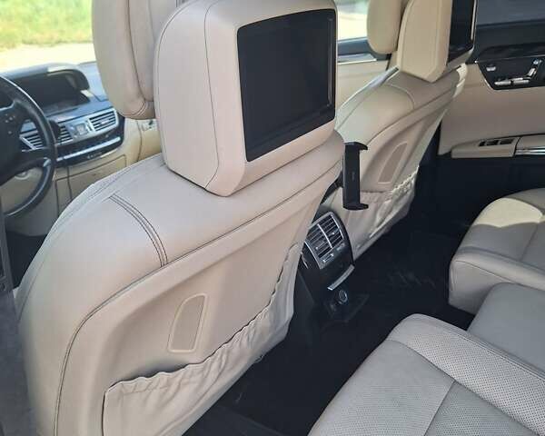 Черный Мерседес С Класс, объемом двигателя 5.46 л и пробегом 225 тыс. км за 16000 $, фото 5 на Automoto.ua