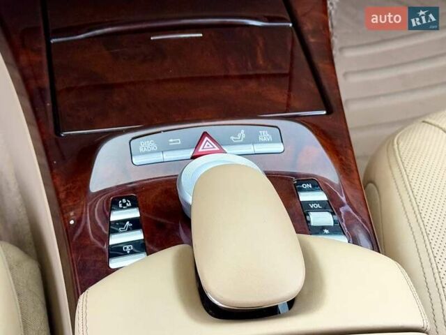 Черный Мерседес С Класс, объемом двигателя 4.7 л и пробегом 201 тыс. км за 12900 $, фото 37 на Automoto.ua