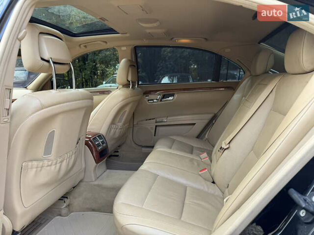 Чорний Мерседес С Клас, об'ємом двигуна 3 л та пробігом 337 тис. км за 19900 $, фото 33 на Automoto.ua