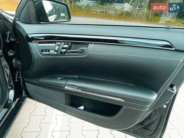 Черный Мерседес С Класс, объемом двигателя 4.7 л и пробегом 288 тыс. км за 12800 $, фото 34 на Automoto.ua