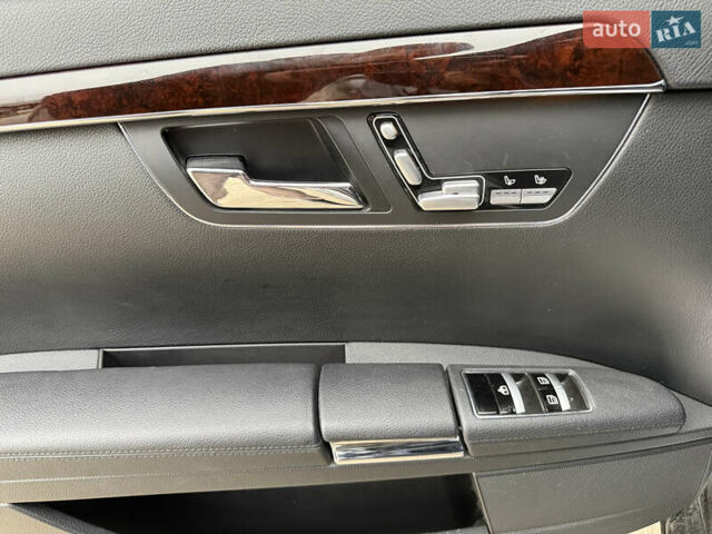 Черный Мерседес С Класс, объемом двигателя 4.66 л и пробегом 158 тыс. км за 12500 $, фото 20 на Automoto.ua