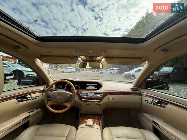Чорний Мерседес С Клас, об'ємом двигуна 3 л та пробігом 337 тис. км за 19900 $, фото 52 на Automoto.ua