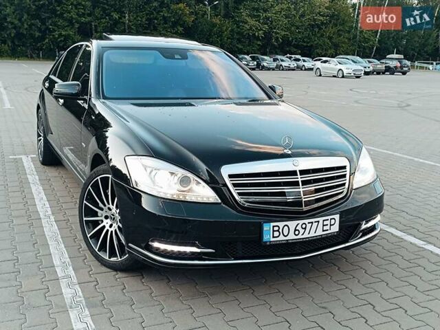 Черный Мерседес С Класс, объемом двигателя 4.7 л и пробегом 288 тыс. км за 12800 $, фото 5 на Automoto.ua