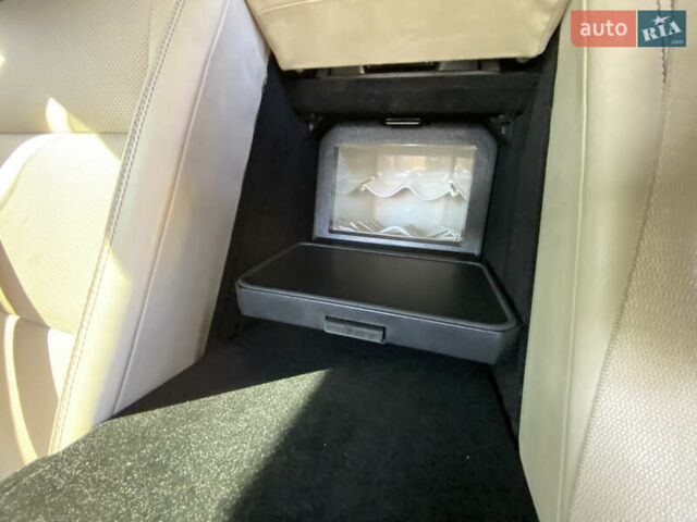 Черный Мерседес С Класс, объемом двигателя 4.66 л и пробегом 280 тыс. км за 18400 $, фото 25 на Automoto.ua