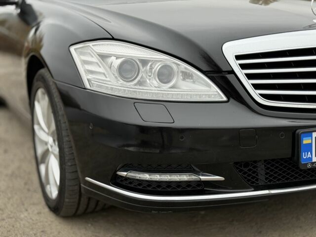 Черный Мерседес С Класс, объемом двигателя 4.7 л и пробегом 158 тыс. км за 12500 $, фото 9 на Automoto.ua