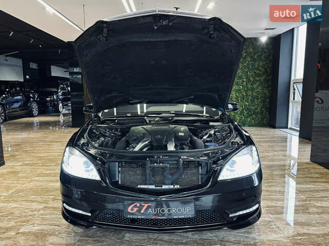 Черный Мерседес С Класс, объемом двигателя 4.7 л и пробегом 175 тыс. км за 24900 $, фото 62 на Automoto.ua