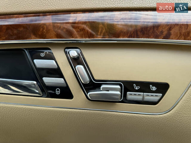 Чорний Мерседес С Клас, об'ємом двигуна 3 л та пробігом 337 тис. км за 19900 $, фото 26 на Automoto.ua