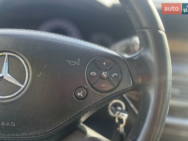 Черный Мерседес С Класс, объемом двигателя 3 л и пробегом 455 тыс. км за 15999 $, фото 20 на Automoto.ua