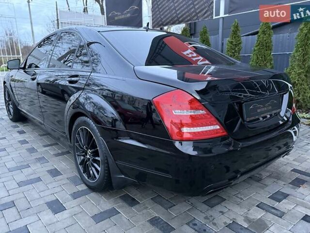 Черный Мерседес С Класс, объемом двигателя 3 л и пробегом 279 тыс. км за 17700 $, фото 2 на Automoto.ua