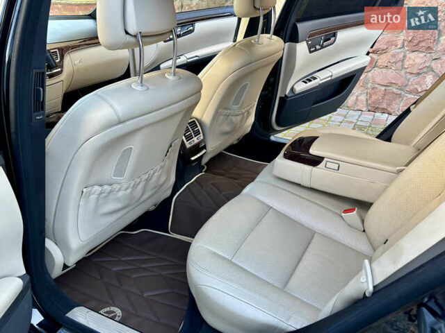 Черный Мерседес С Класс, объемом двигателя 3 л и пробегом 255 тыс. км за 24500 $, фото 30 на Automoto.ua