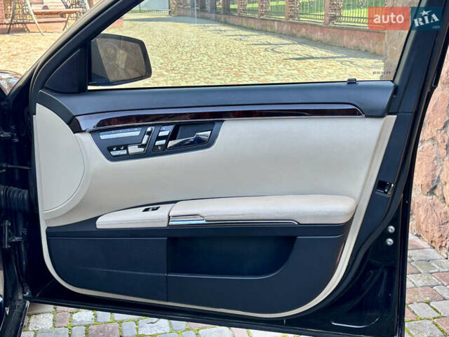 Черный Мерседес С Класс, объемом двигателя 3 л и пробегом 255 тыс. км за 24500 $, фото 21 на Automoto.ua