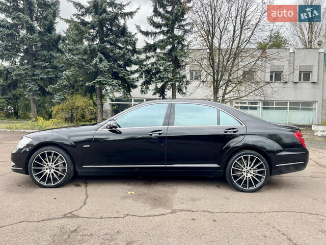 Мерседес С Клас 2011 у Києві на Automoto.ua Чорний Мерседес С Клас, об'ємом двигуна 4.66 л та пробігом 290 тис. км за 11995 $, фото 20 на Automoto.ua