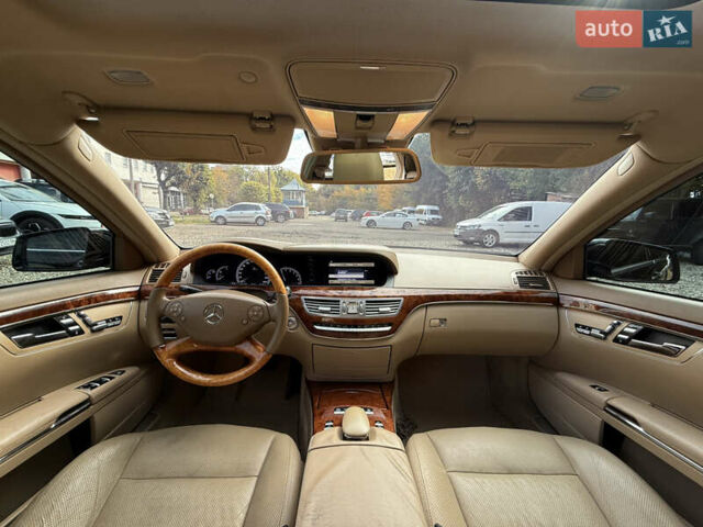 Чорний Мерседес С Клас, об'ємом двигуна 3 л та пробігом 337 тис. км за 19900 $, фото 42 на Automoto.ua