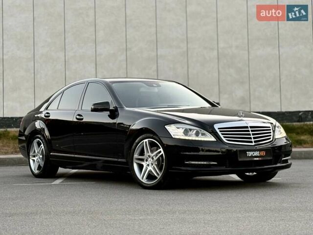 Чорний Мерседес С Клас, об'ємом двигуна 3 л та пробігом 211 тис. км за 23400 $, фото 19 на Automoto.ua