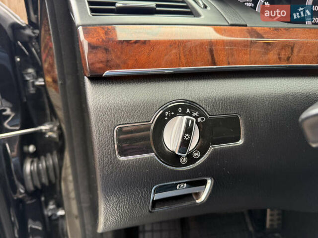 Черный Мерседес С Класс, объемом двигателя 4.66 л и пробегом 180 тыс. км за 15250 $, фото 16 на Automoto.ua