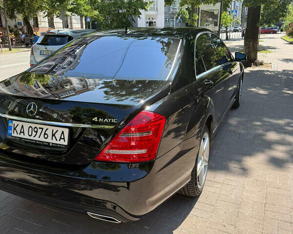 Черный Мерседес С Класс, объемом двигателя 4.7 л и пробегом 246 тыс. км за 19500 $, фото 21 на Automoto.ua