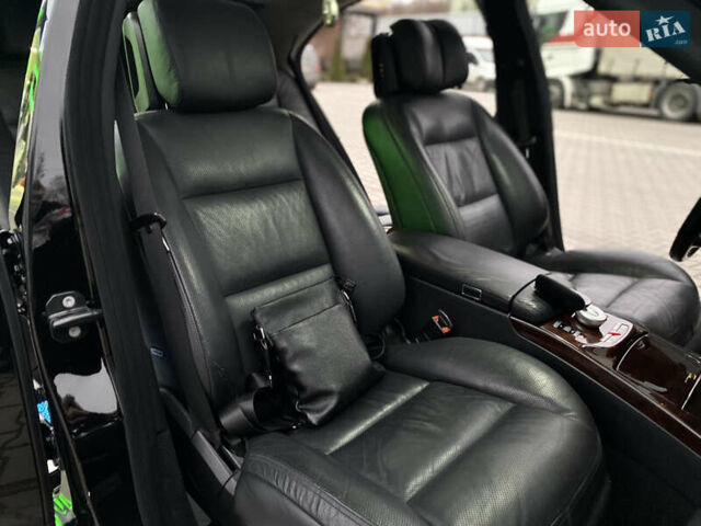 Черный Мерседес С Класс, объемом двигателя 5.5 л и пробегом 229 тыс. км за 16666 $, фото 28 на Automoto.ua