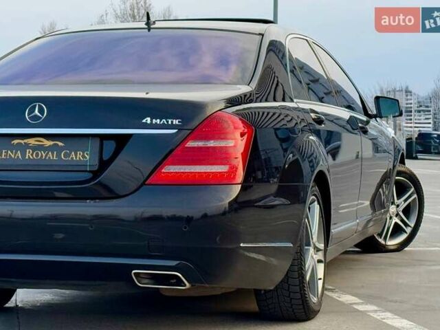 Черный Мерседес С Класс, объемом двигателя 4.7 л и пробегом 201 тыс. км за 12900 $, фото 8 на Automoto.ua