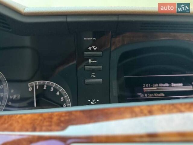 Черный Мерседес С Класс, объемом двигателя 4.66 л и пробегом 240 тыс. км за 13700 $, фото 32 на Automoto.ua