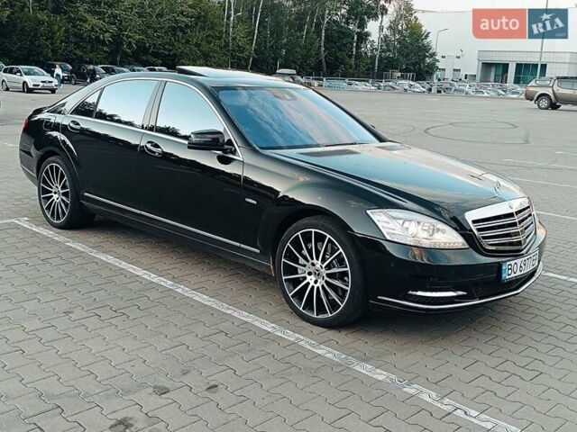 Черный Мерседес С Класс, объемом двигателя 4.7 л и пробегом 288 тыс. км за 12800 $, фото 14 на Automoto.ua
