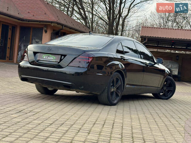 Чорний Мерседес С Клас, об'ємом двигуна 3 л та пробігом 260 тис. км за 18500 $, фото 1 на Automoto.ua
