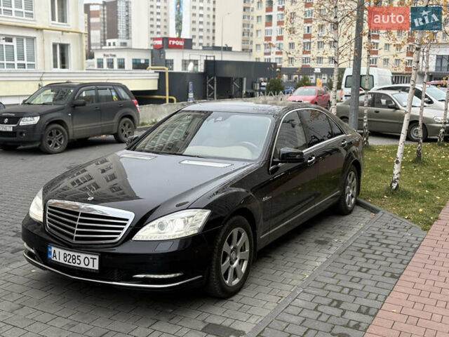Черный Мерседес С Класс, объемом двигателя 5.5 л и пробегом 150 тыс. км за 17999 $, фото 90 на Automoto.ua