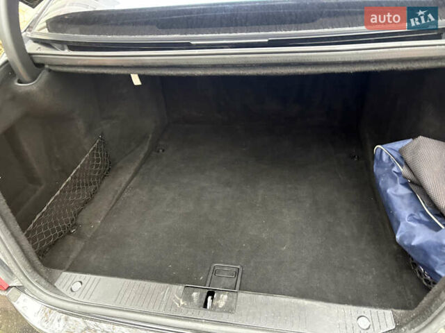 Черный Мерседес С Класс, объемом двигателя 5.5 л и пробегом 150 тыс. км за 17999 $, фото 84 на Automoto.ua