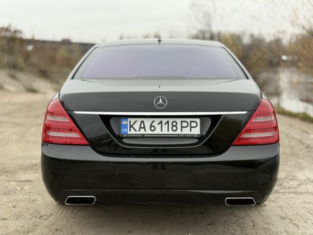 Черный Мерседес С Класс, объемом двигателя 4.7 л и пробегом 158 тыс. км за 12500 $, фото 5 на Automoto.ua