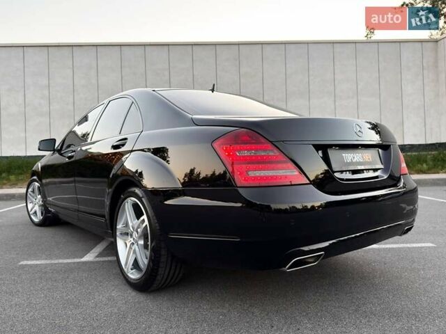 Чорний Мерседес С Клас, об'ємом двигуна 3 л та пробігом 211 тис. км за 23400 $, фото 11 на Automoto.ua