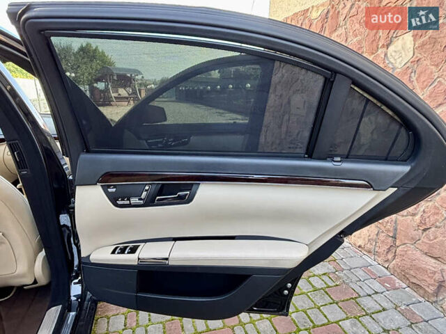 Черный Мерседес С Класс, объемом двигателя 3 л и пробегом 255 тыс. км за 24500 $, фото 24 на Automoto.ua