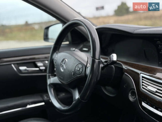 Черный Мерседес С Класс, объемом двигателя 3 л и пробегом 360 тыс. км за 17999 $, фото 30 на Automoto.ua