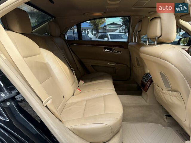 Чорний Мерседес С Клас, об'ємом двигуна 3 л та пробігом 337 тис. км за 19900 $, фото 14 на Automoto.ua