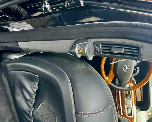 Чорний Мерседес С Клас, об'ємом двигуна 5.51 л та пробігом 98 тис. км за 25500 $, фото 32 на Automoto.ua