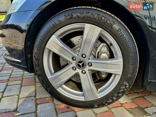 Черный Мерседес С Класс, объемом двигателя 3 л и пробегом 255 тыс. км за 24500 $, фото 5 на Automoto.ua