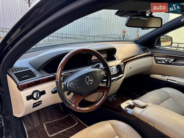 Черный Мерседес С Класс, объемом двигателя 3 л и пробегом 255 тыс. км за 24500 $, фото 9 на Automoto.ua