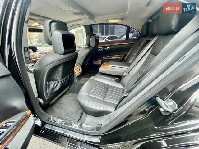 Чорний Мерседес С Клас, об'ємом двигуна 5.51 л та пробігом 98 тис. км за 25500 $, фото 33 на Automoto.ua