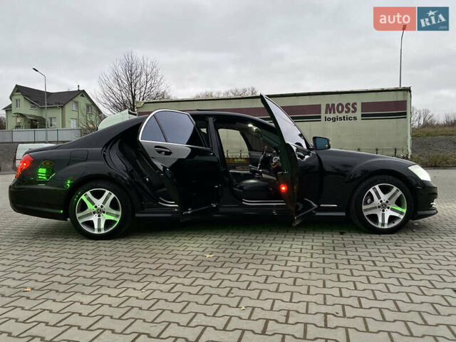 Черный Мерседес С Класс, объемом двигателя 5.5 л и пробегом 229 тыс. км за 16666 $, фото 41 на Automoto.ua