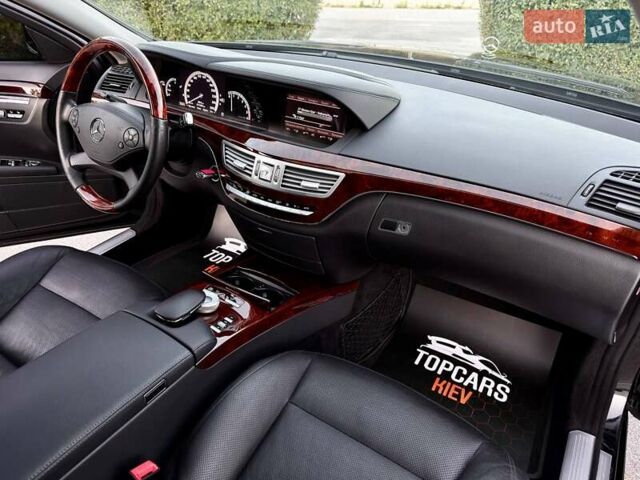 Чорний Мерседес С Клас, об'ємом двигуна 3 л та пробігом 211 тис. км за 23400 $, фото 49 на Automoto.ua