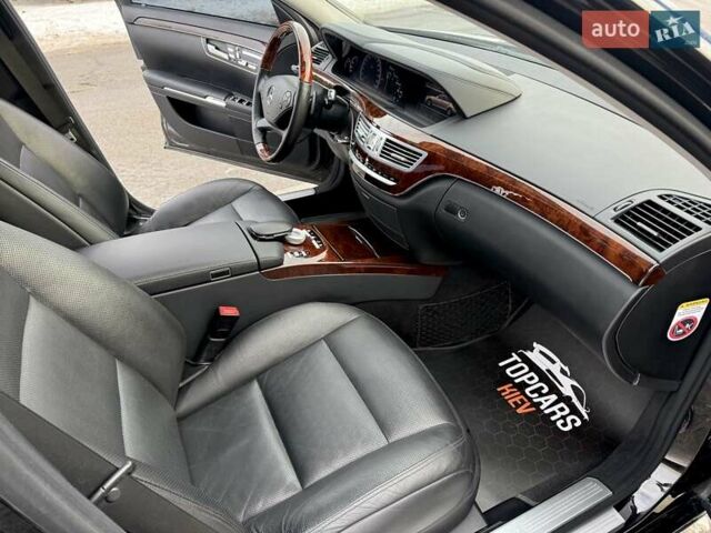 Черный Мерседес С Класс, объемом двигателя 2.99 л и пробегом 211 тыс. км за 20990 $, фото 29 на Automoto.ua